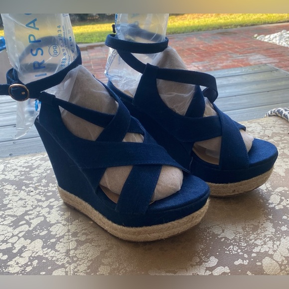 Shoe dazzle platform blue jean upper sandal size 8.5 - Picture 7 of 9